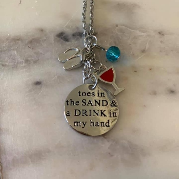 Woman’s necklace. - Picture 3 of 3